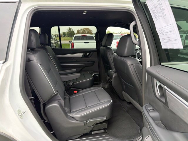 Certified 2026 Buick Enclave Preferred AWD/4WD image 9