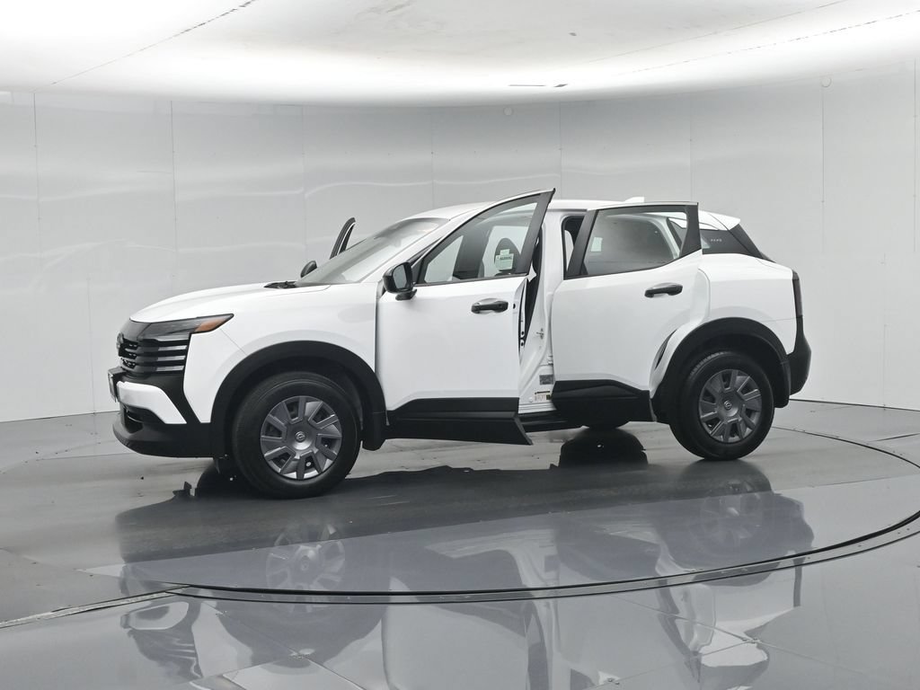 Used 2025 Nissan Kicks S FWD image 28