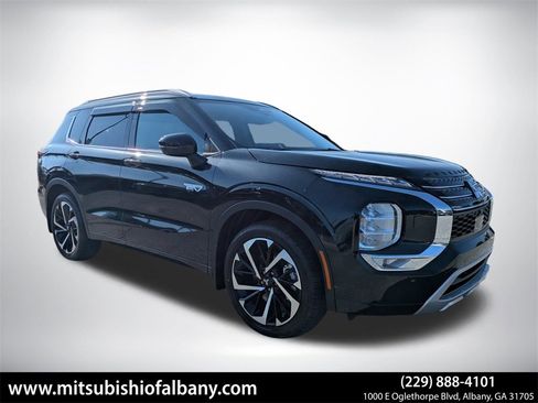 New 2025 Mitsubishi Outlander SEL image 1