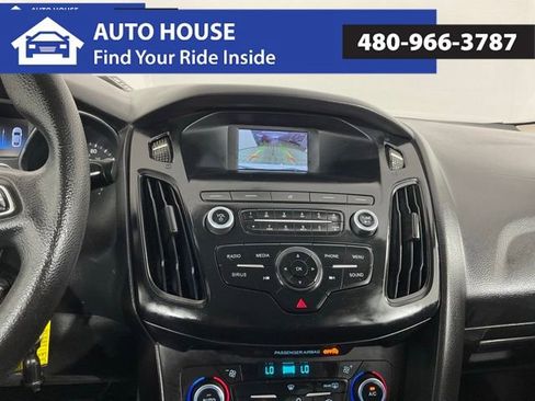Used 2018 Ford Focus SE image 23