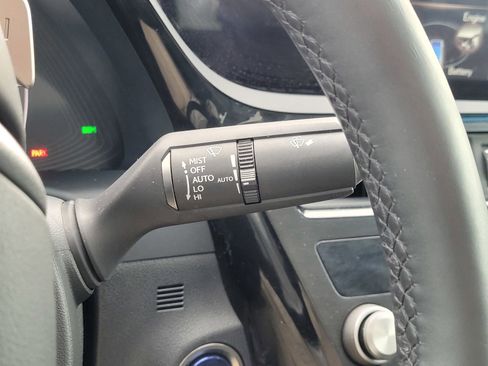 Used 2022 Lexus ES 300h w/ Premium Package image 22