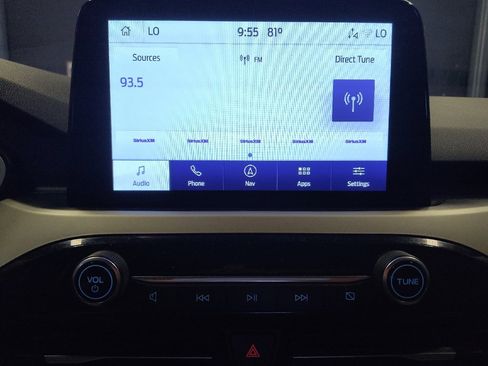 Used 2022 Ford Escape SE w/ SE Sport Appearance Package image 25