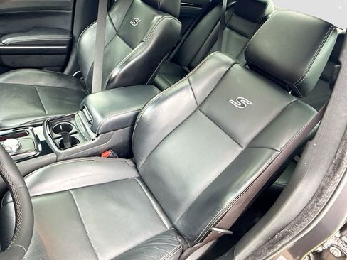 Used 2023 Chrysler 300 S w/ Comfort Group image 19