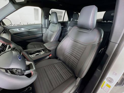 New 2026 Ford Explorer ST-Line w/ ST-Line Street Pack image 27