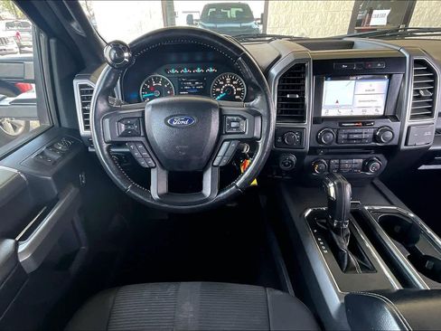 Used 2017 Ford F150 XLT w/ Equipment Group 302A Luxury image 6