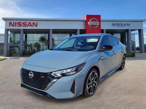 Certified 2025 Nissan Sentra SR w/ SR Premium Package image 10