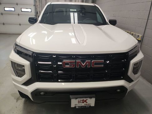 New 2026 GMC Canyon Elevation w/ Convenience Package image 6