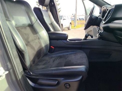 Used 2022 Dodge Durango GT image 18