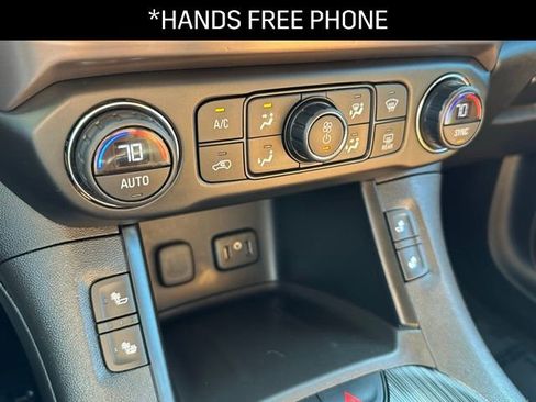 Used 2017 GMC Acadia SLT image 12