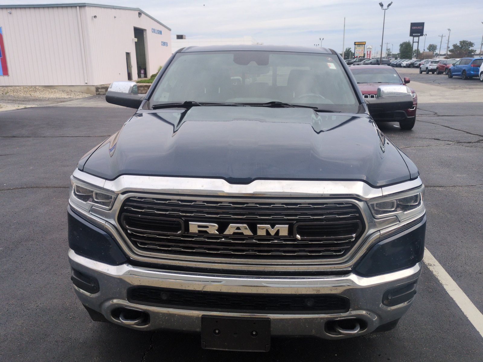 Used 2019 RAM 1500 Limited AWD/4WD image 2