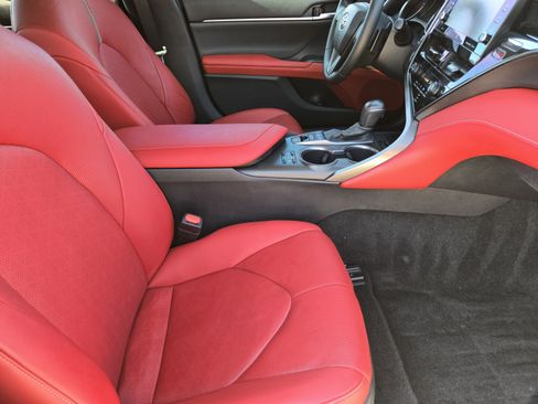 Used 2022 Toyota Camry XSE w/ Navigation Package FWD image 10