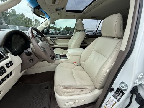 Used 2019 Lexus GX 460 Premium w/ Premium Package AWD/4WD image 28