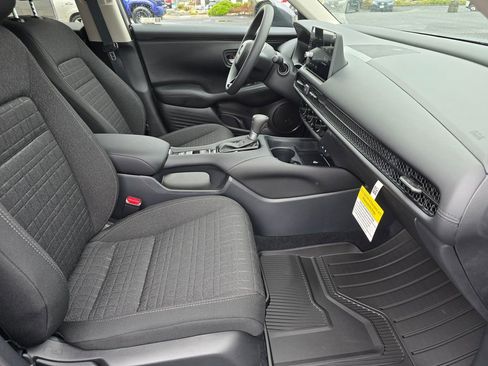 New 2026 Honda HR-V LX image 5
