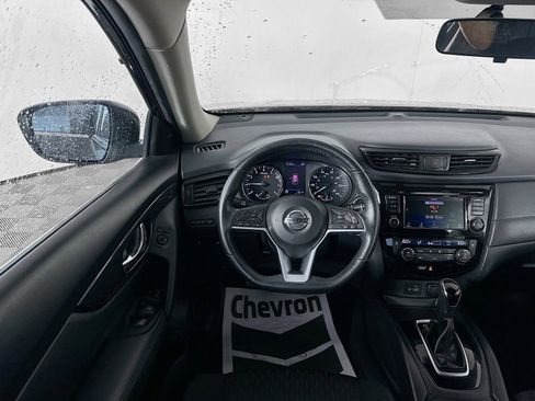 Used 2018 Nissan Rogue SV FWD image 22
