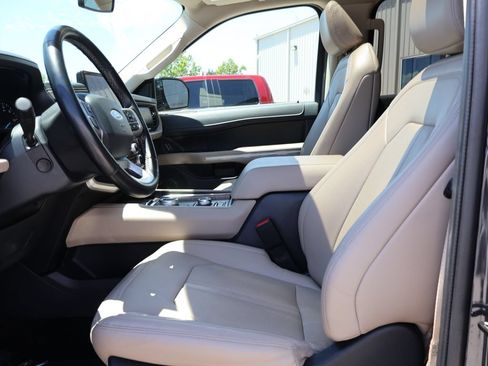 Used 2024 Ford Expedition Limited AWD/4WD image 24