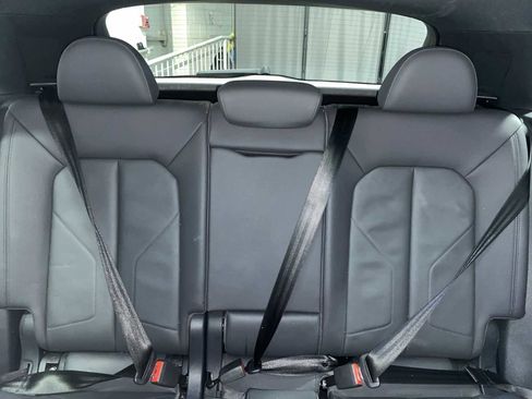 Used 2019 Audi Q3 2.0T Premium image 21