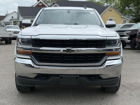 Used 2018 Chevrolet Silverado 1500 LT w/ Trailering Package AWD/4WD image 11