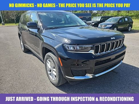 Used 2022 Jeep Grand Cherokee L Laredo w/ Luxury Tech Group I image 1