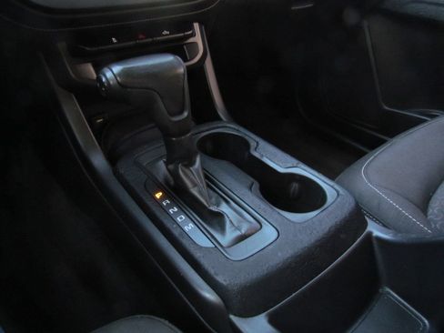 Used 2015 GMC Canyon SLE w/ SLE Convenience Package image 28