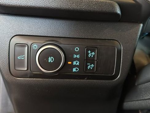 Used 2025 Ford Escape Platinum AWD/4WD image 19