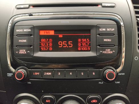 Used 2017 Kia Forte LX image 25