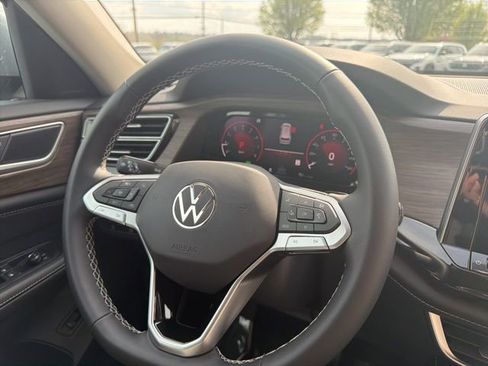 New 2026 Volkswagen Atlas SEL AWD/4WD image 41