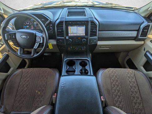 Used 2019 Ford F250 XLT w/ XLT Premium Package image 17