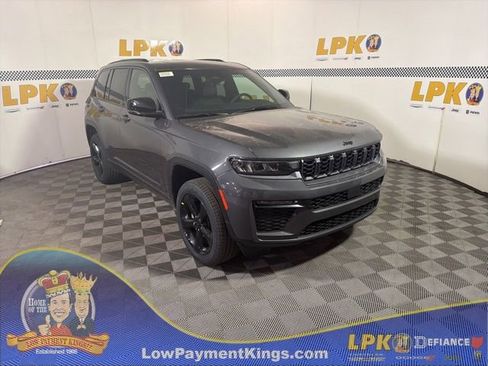 New 2026 Jeep Grand Cherokee Limited w/ Limited Altitude Package AWD/4WD image 1