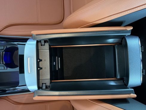 Certified 2025 Mercedes-Benz C 300 4MATIC Sedan image 11