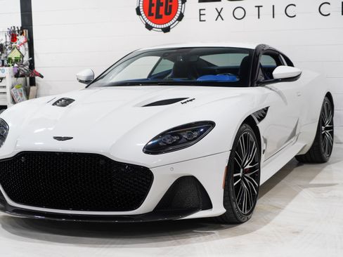 Used 2020 Aston Martin DBS Superleggera RWD image 30