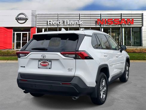 Used 2023 Toyota RAV4 XLE w/ Convenience Package image 5