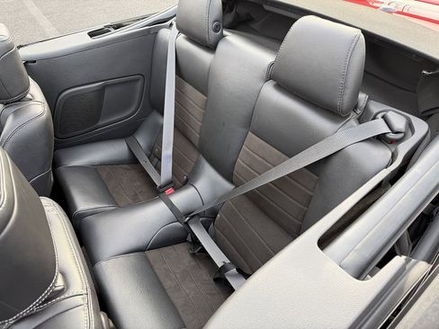 Used 2013 Ford Mustang GT Premium image 14