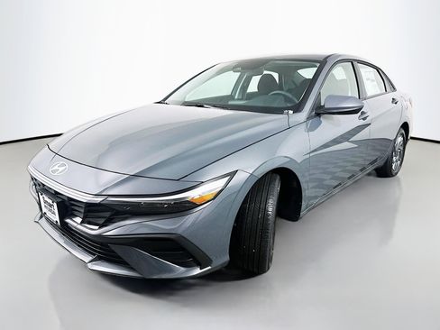 New 2026 Hyundai Elantra Blue FWD image 3