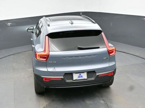 Used 2023 Volvo XC40 B5 Plus w/ Climate Package image 20