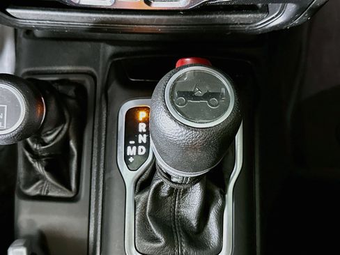 Used 2020 Jeep Wrangler Unlimited Sport AWD/4WD image 24