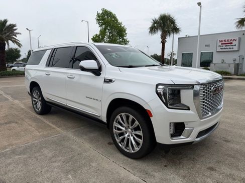 Used 2022 GMC Yukon XL Denali RWD image 6