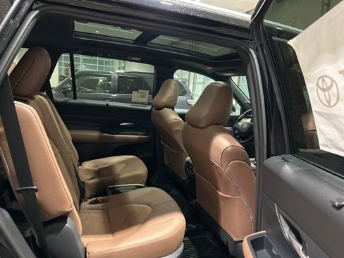 New 2026 Toyota Grand Highlander AWD Hybrid image 20