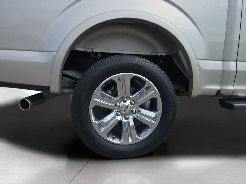 Used 2018 Ford F150 Lariat w/ Equipment Group 502A Luxury AWD/4WD image 40