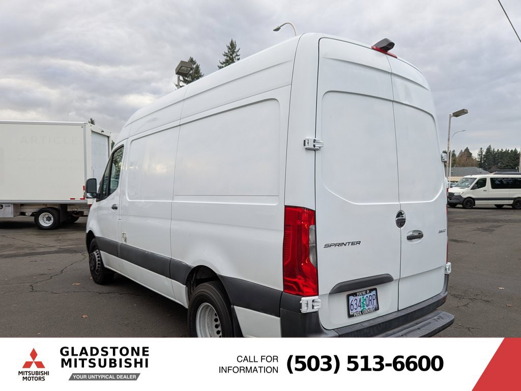 Used 2019 Freightliner Sprinter 2500 RWD image 6
