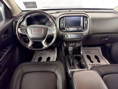 Used 2022 GMC Canyon AT4 image 22