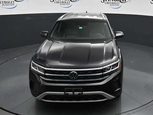Used 2021 Volkswagen Atlas Cross Sport SE FWD image 19