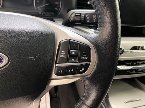 Used 2022 Ford Explorer XLT image 21