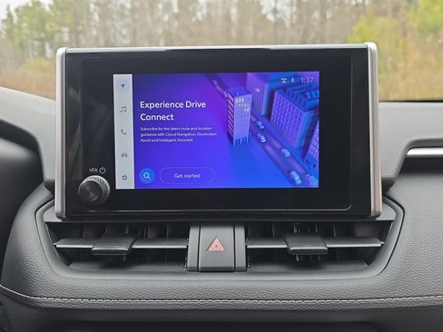 Used 2024 Toyota RAV4 XLE image 21