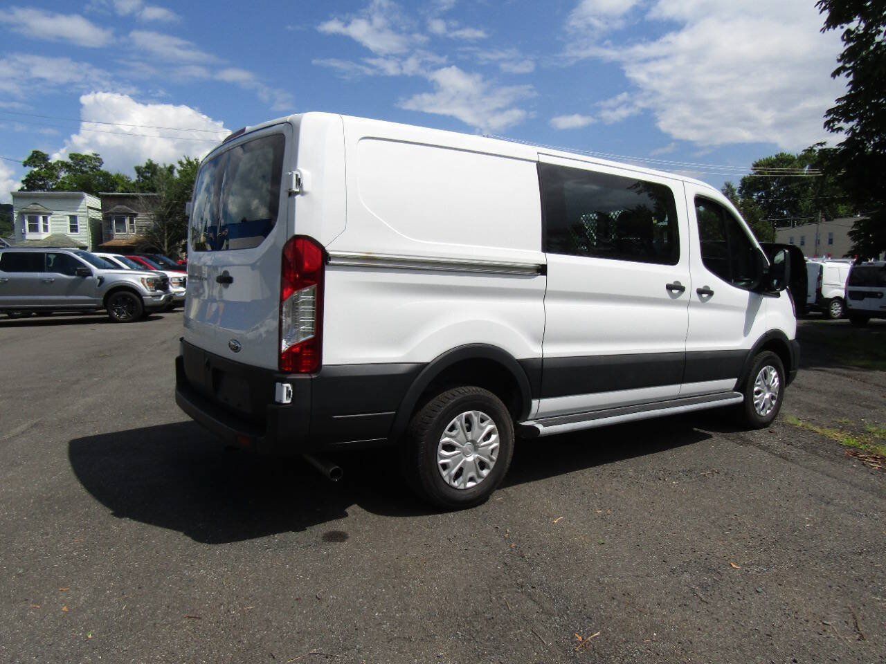 Used 2024 Ford Transit 250 Low Roof w/ Exterior Upgrade Package RWD image 37