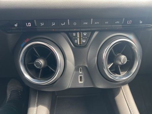 Used 2025 Chevrolet Blazer LT w/ Midnight/Sport Edition AWD/4WD image 12