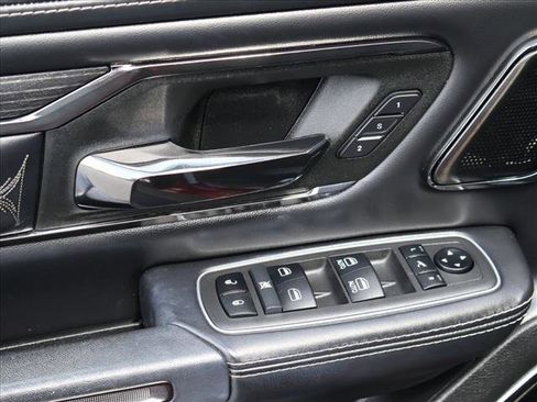 Used 2022 RAM 1500 Limited AWD/4WD image 11