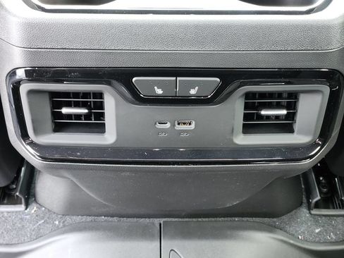 New 2026 GMC Sierra 1500 AT4 w/ Technology Package AWD/4WD image 36