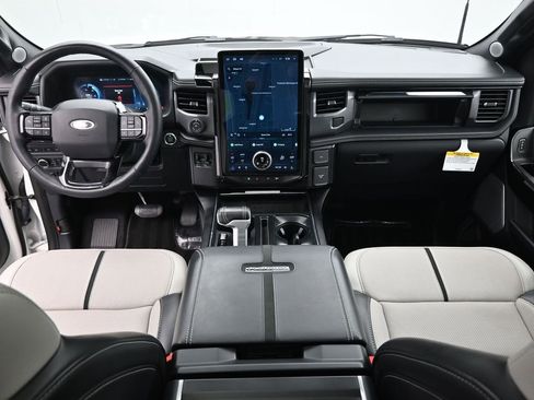 Used 2023 Ford F150 Lightning Platinum image 23