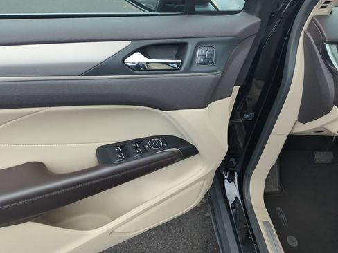 Used 2017 Lincoln MKC Premiere AWD/4WD image 19