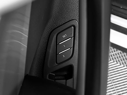 Certified 2024 Audi Q3 2.0T Premium Plus image 22